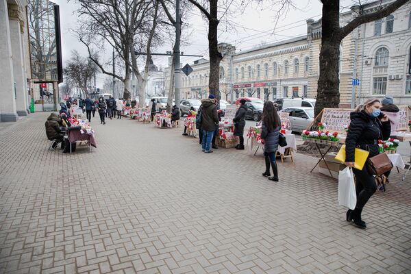 В Кишиневе начали продавть мэрцишоры - Sputnik Молдова