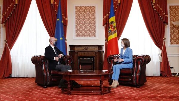 Președintele Maia Sandu s-a întâlnit cu Președintele Consiliului European, Charles Michel - Sputnik Moldova