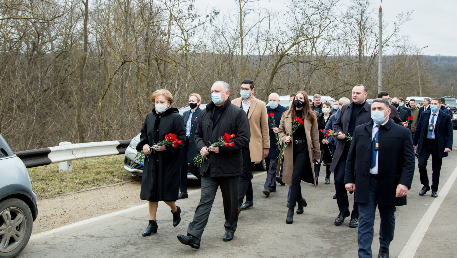  Igor Dodon a depus flori de Ziua Memoriei pe podul de pe Nistru - Sputnik Moldova, 1920, 02.03.2021