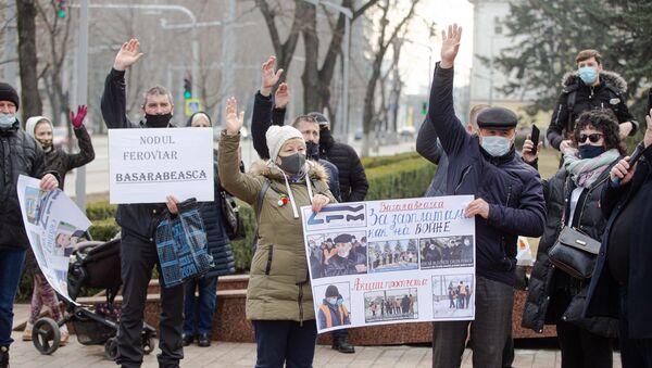 Протест железнодорожников в Кишиневе у парламента  - Sputnik Молдова