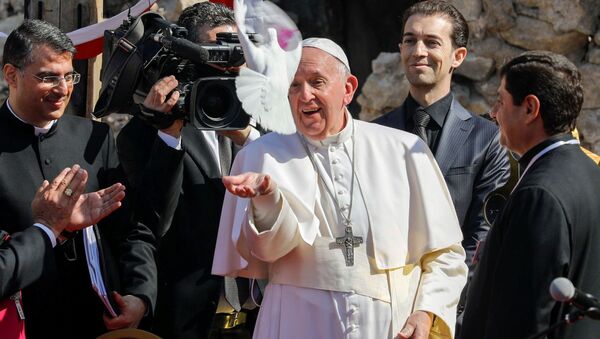 Папа Римский Франциск во время визита в Мосул, Ирак  - Sputnik Moldova