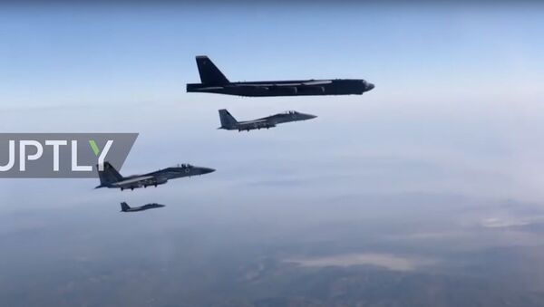 IDF fighter jets escort US B-52 bombers on flight towards Persian Gulf - Sputnik Moldova-România