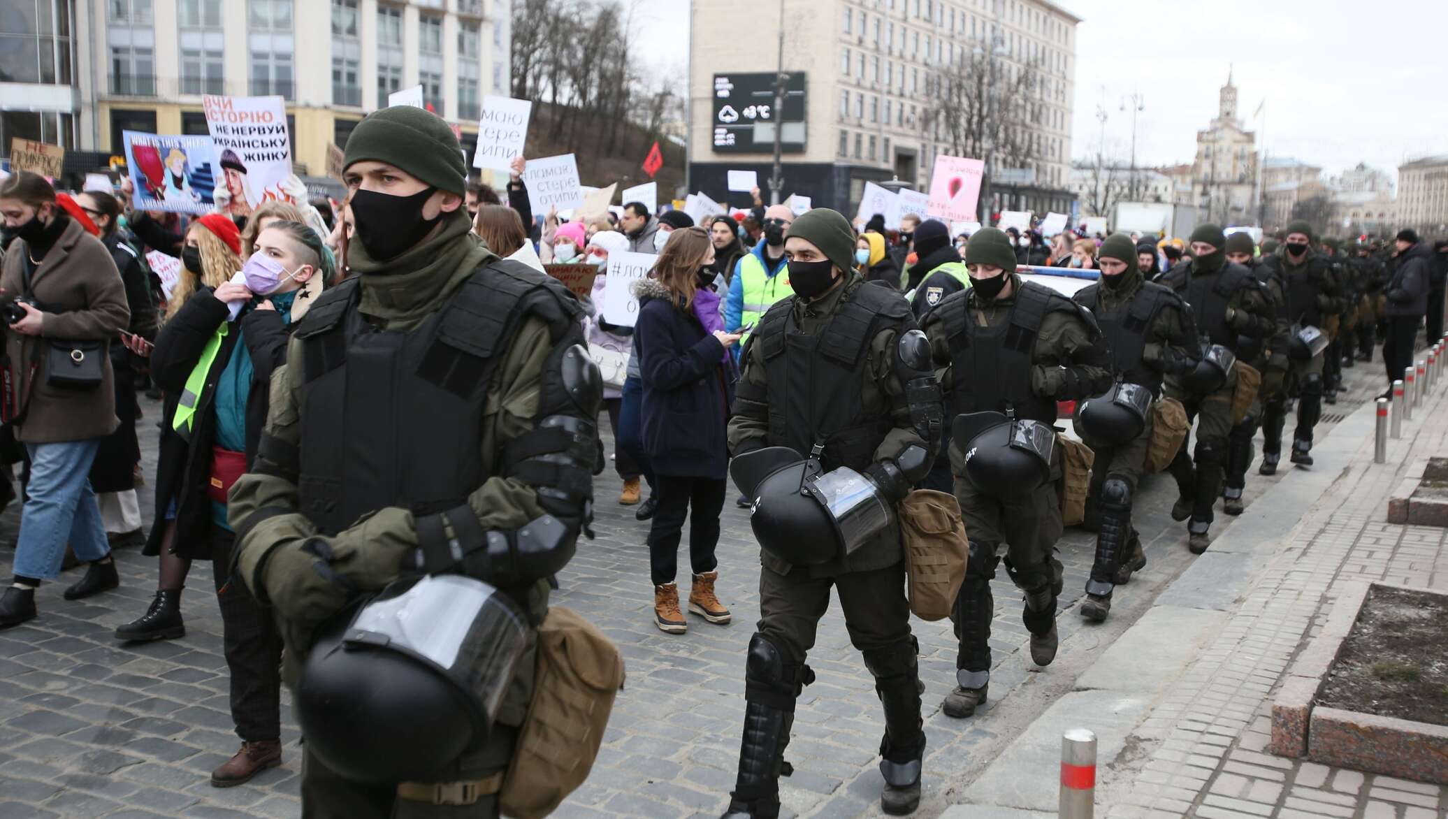 Митинг в обществе что это.