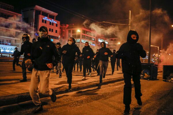 Демонстрация против подавления полицией митингов в Афинах, Греция - Sputnik Молдова