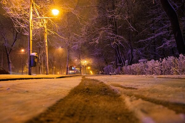 Iarna noaptea in Bucuresti - Sputnik Moldova