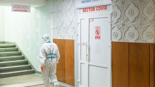 Как молдавские врачи уже год ведут борьбу с коронавирусом и спасают людей - Sputnik Молдова