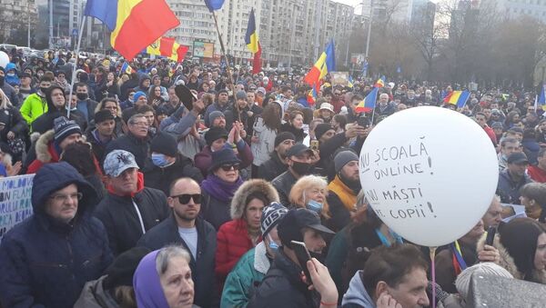 Proteste anti restricții COVID-19 la București - Sputnik Moldova-România