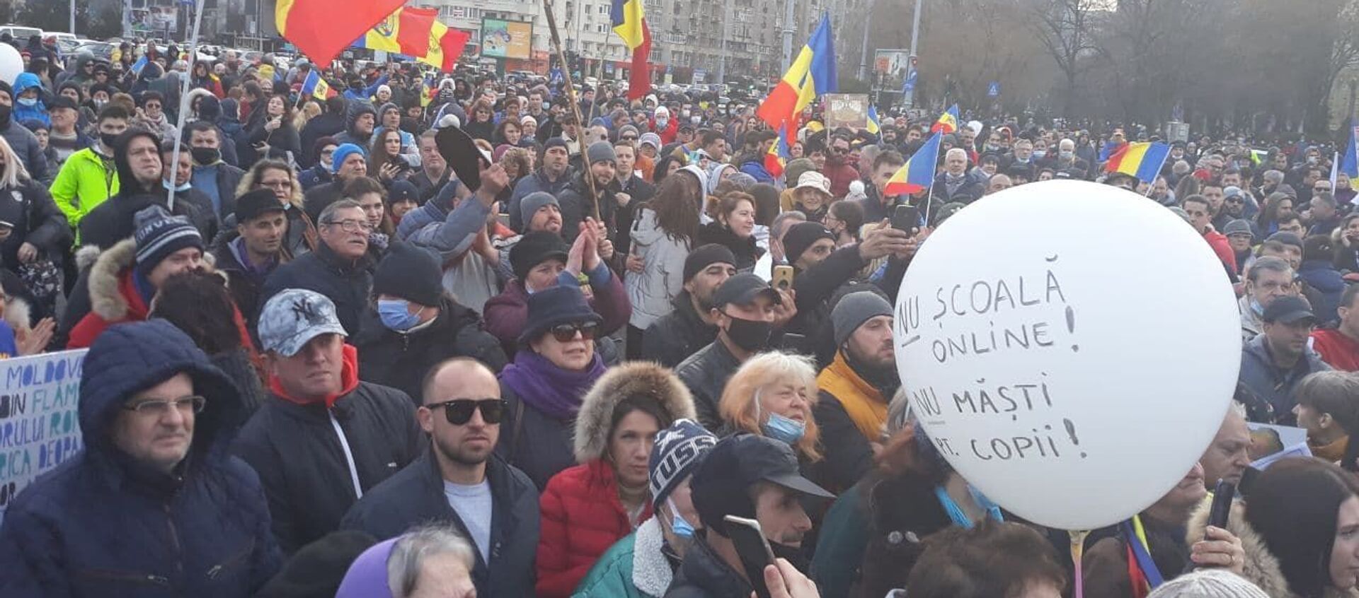 Proteste anti restricții COVID-19 la București - Sputnik Moldova-România, 1920, 20.03.2021