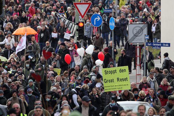 Акции протеста против правительственных ограничений из-за коронавируса в Касселе, Германия - Sputnik Moldova-România