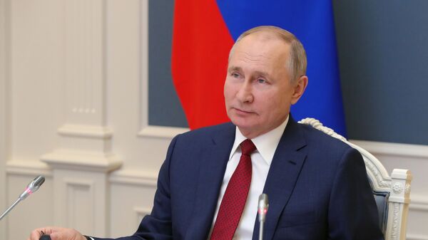 Президент РФ В. Путин выступил на сессии онлайн-форума Давосская повестка дня 2021 - Sputnik Moldova-România