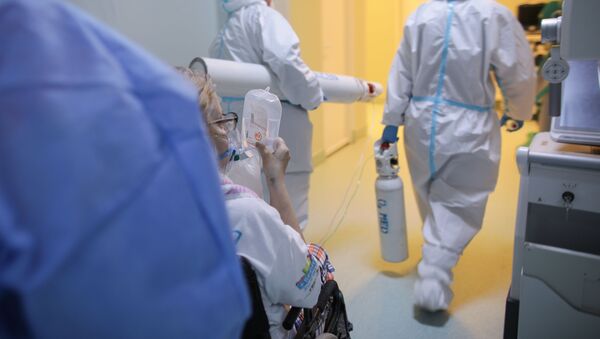 Bolnavi de COVID internați la spitalul „Marius Nasta” din București - Sputnik Moldova