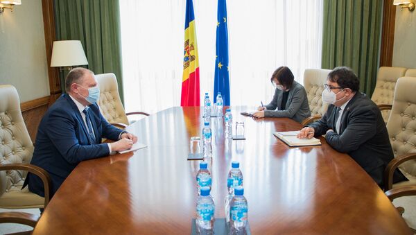 Premierul interimar, Aureliu Ciocoi, s-a întâlnit cu  Peter Michalko, Ambasadorul UE în Republica Moldova - Sputnik Moldova