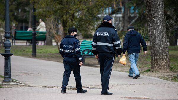 Poliție în parc - Sputnik Moldova