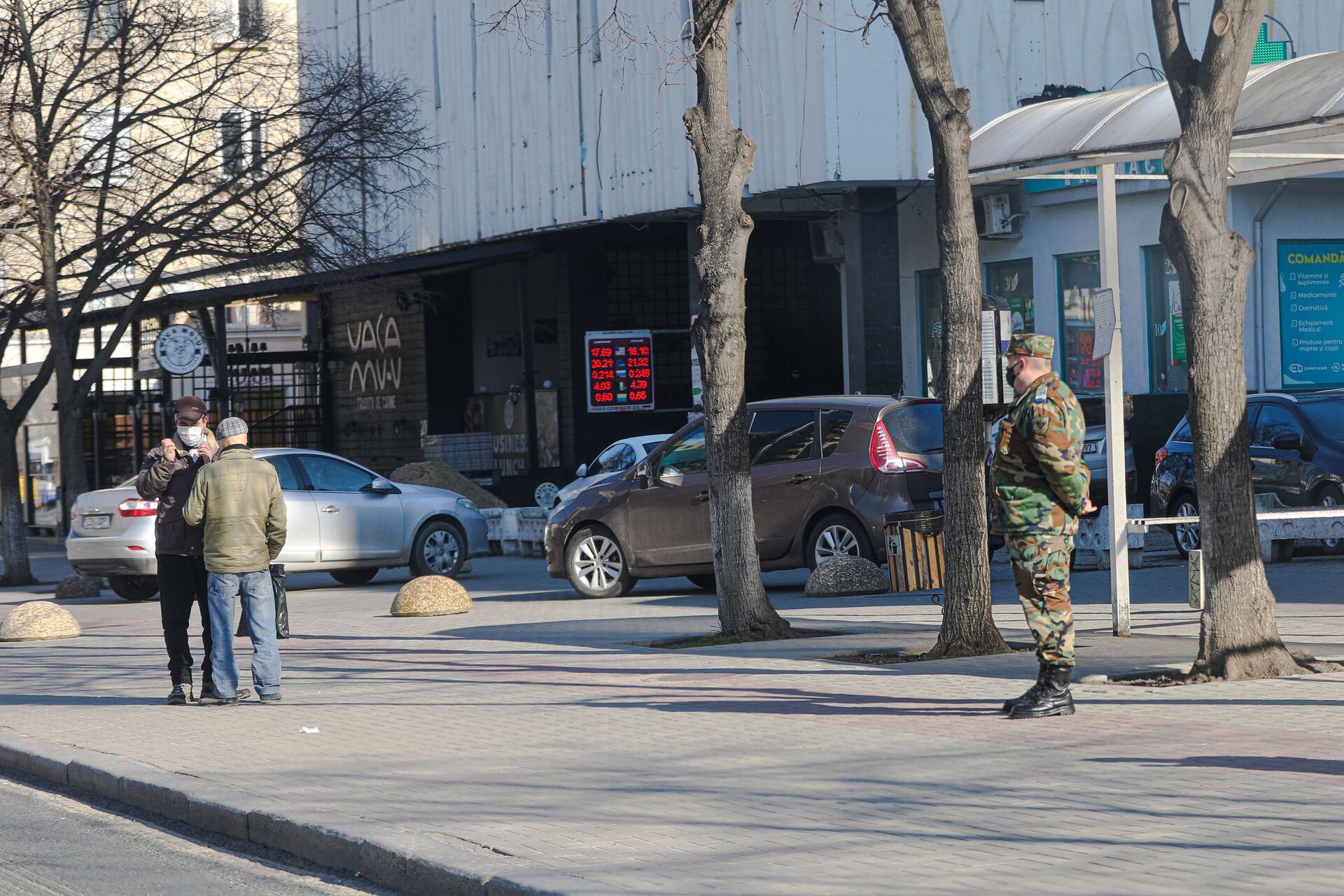 Foto: Militarii Armatei Naționale au ieșit pe străzi - unde patrulează aceștia - Sputnik Moldova, 1920, 05.04.2021