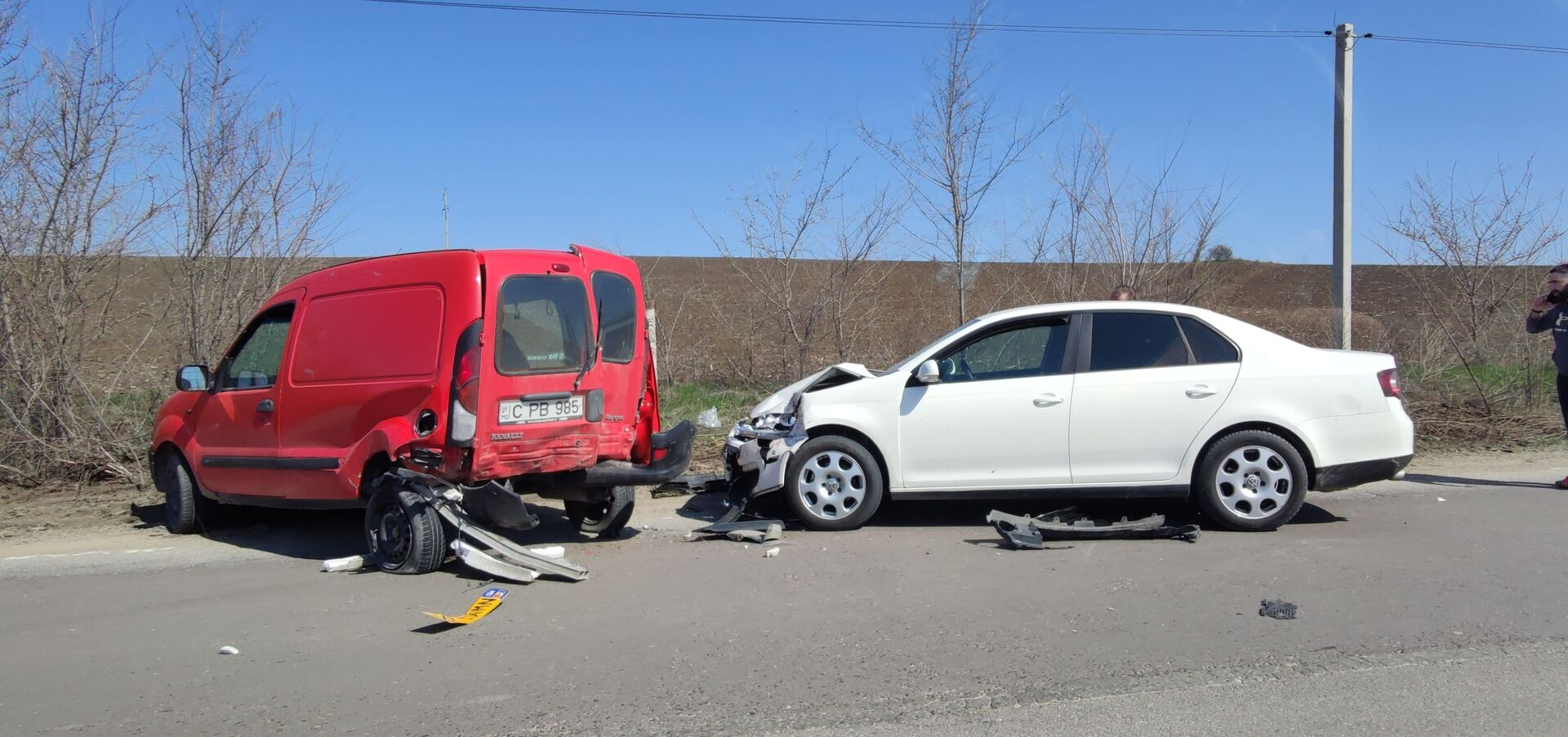 Foto: Accident cu implicarea a trei mașini în apropiere de Chișinău - Sputnik Moldova, 1920, 10.04.2021
