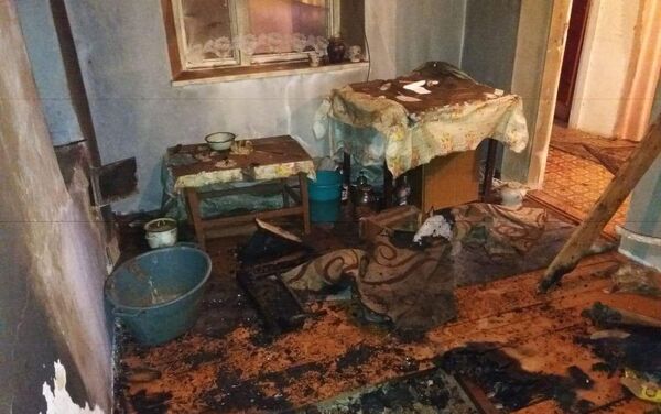  Incendiu într-o casă din Nisporeni - Sputnik Moldova