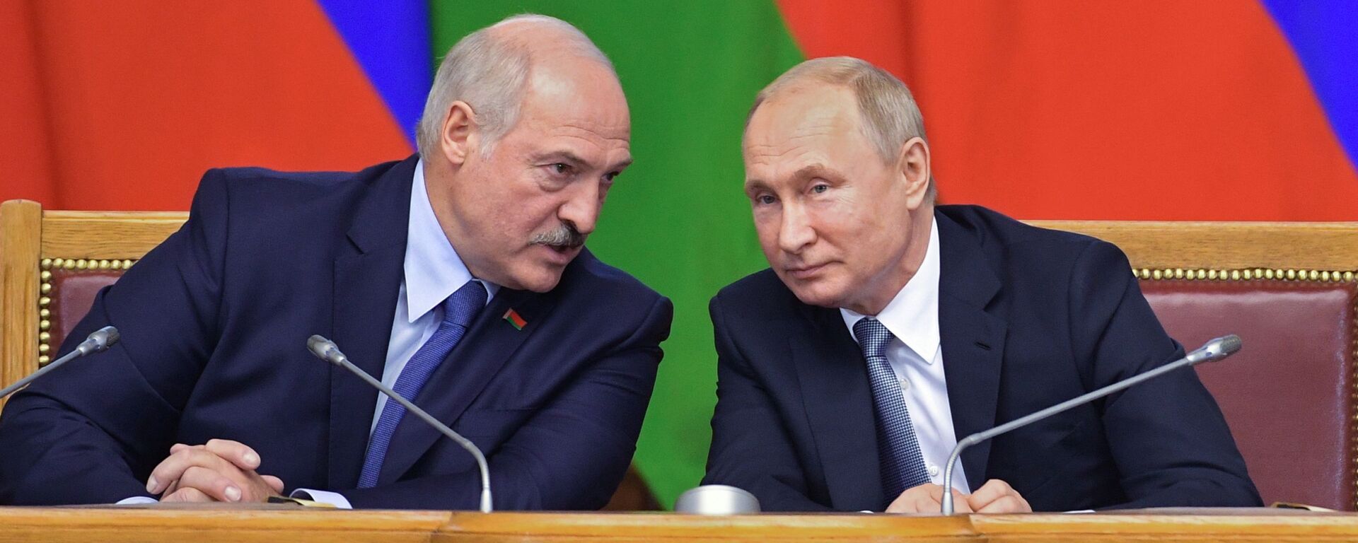 Vladimir Putin și Alexandr Lukașenko - Sputnik Moldova, 1920, 09.11.2021