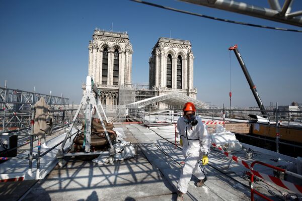 Реконструкция собора Парижской Богоматери  - Sputnik Молдова