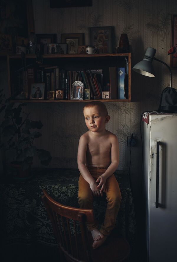 Снимок Son российского фотографа Lyudmila Sabanina, победивший в категории Open Portraiture  фотоконкурса 2021 Sony World Photography Awards - Sputnik Молдова