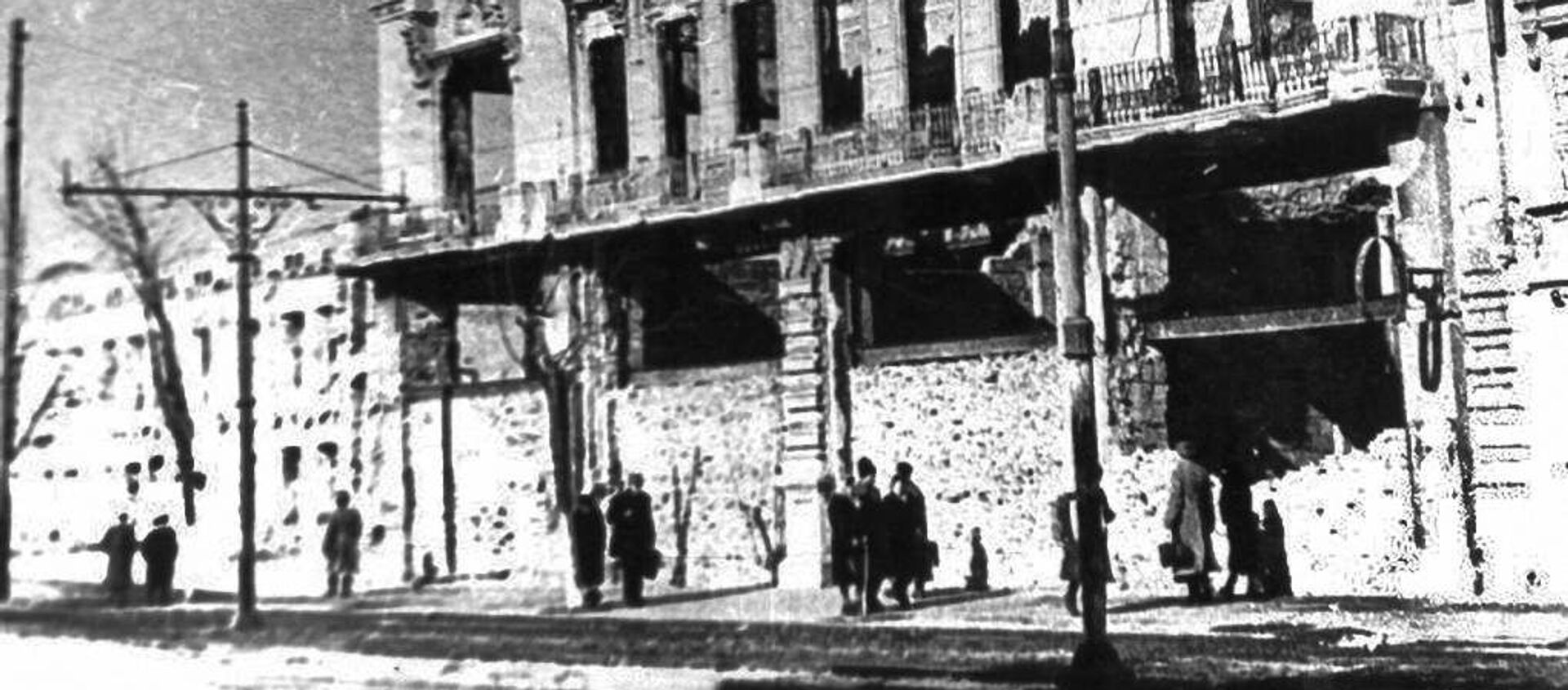Руины гостиницы Бристоль, Кишинев, Вторая мировая война - Sputnik Молдова, 1920, 21.06.2021
