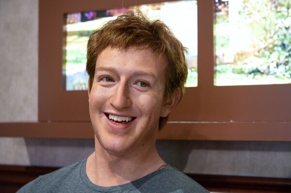 Восковая фигура создателя крупнейшей мировой социальной сети Facebook Марка Цукерберга в музее восковых фигур Дежавю в Сочи - Sputnik Молдова