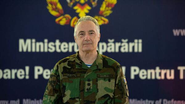 Министр обороны РМ Виктор Гайчук - Sputnik Moldova