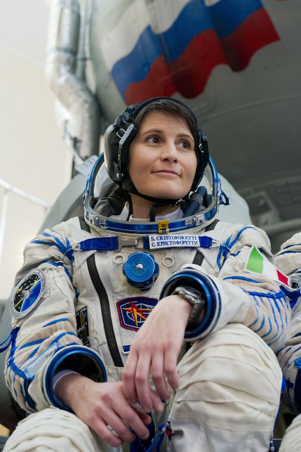 Член основного экипажа 42/43-й длительной экспедиции на МКС первая женщина-астронавт Италии ЕКА Саманта Кристофоретти  - Sputnik Moldova-România