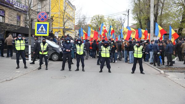 Protest în fața Curții Constituționale. 28 aprilie 2021 - Sputnik Молдова
