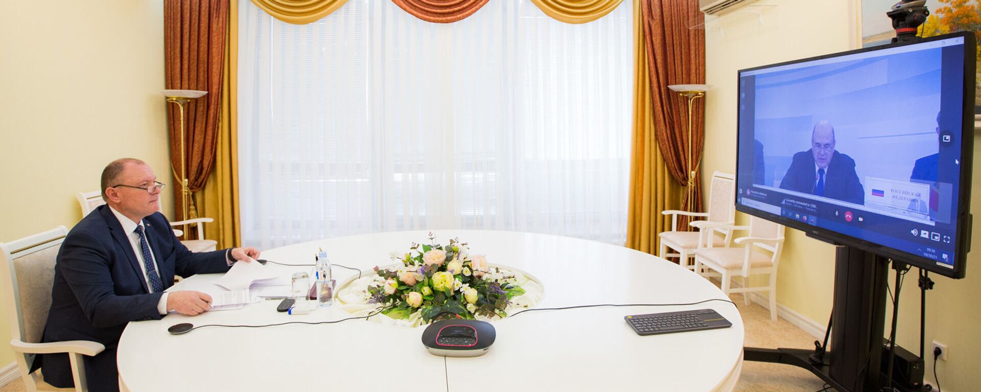 И. о. премьера Молдовы Аурелиу Чокой выступил на встрече глав правительств стран ЕАЭС, которая прошла в онлайн режиме - Sputnik Молдова, 1920, 30.04.2021