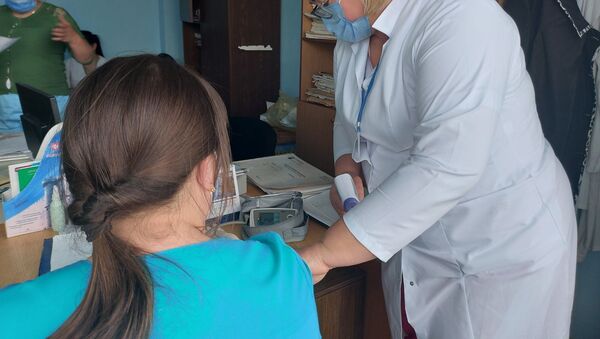 Мы ей доверяем: в Гагаузии началась вакцинация Спутником V - Sputnik Молдова