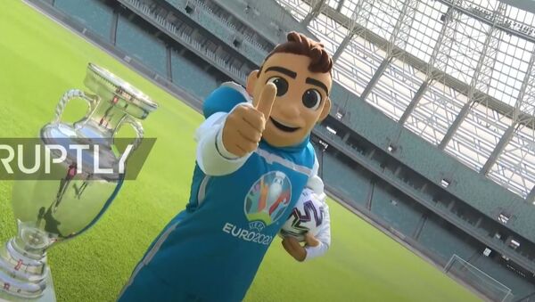 Azerbaijan: Euro 2020 trophy arrives in Baku in host cities tour - Sputnik Moldova-România