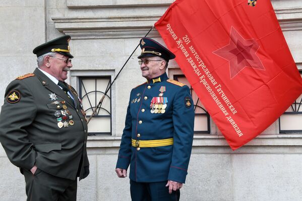 Военнослужащие во время празднования 76-й годовщины Победы в Великой Отечественной войне в Москве - Sputnik Moldova-România
