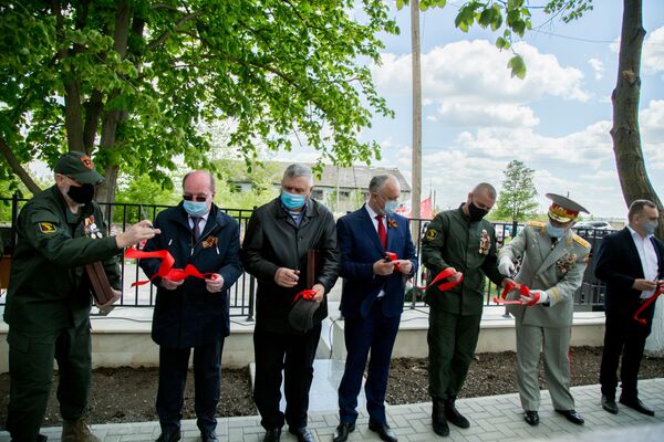 В селе Спея отреставрировали мемориал воинской славы - Sputnik Moldova