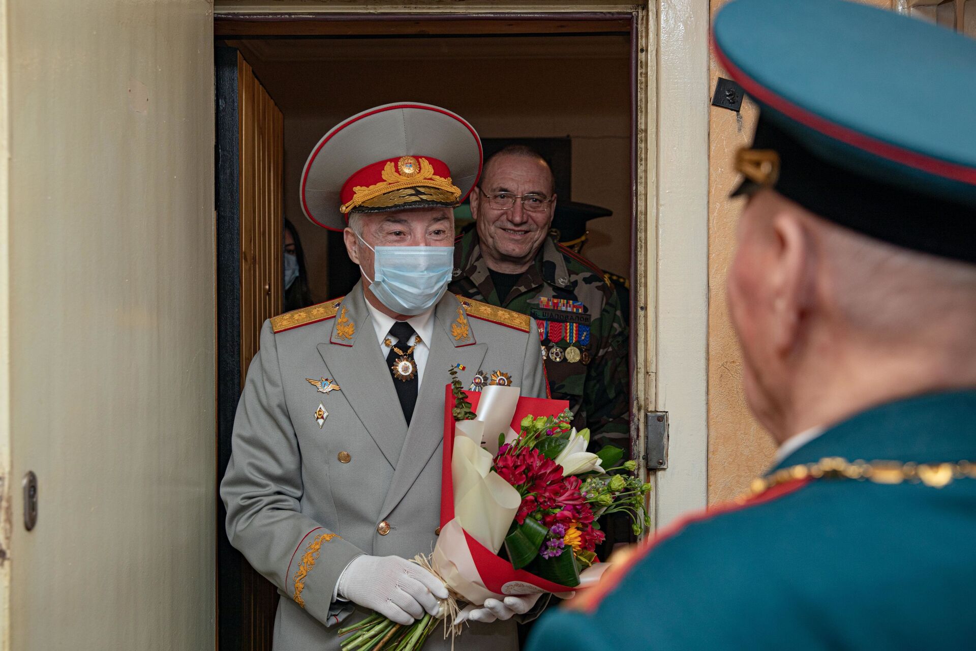 A împlinit 100 de ani chiar de Ziua Victoriei: Cum a fost omagiat cel mai vârstnic veteran - Sputnik Moldova, 1920, 09.05.2021