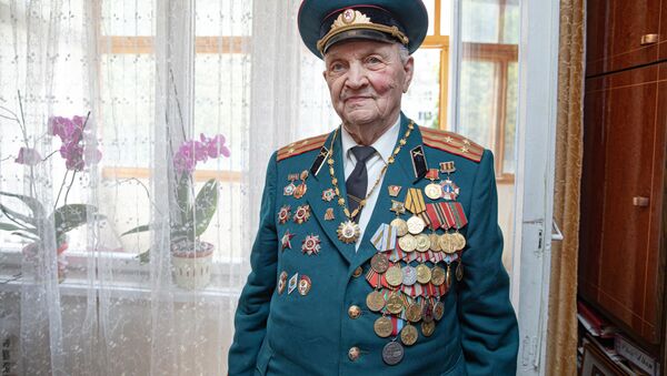 Veteran 100 de ani fanfara militară - Sputnik Молдова
