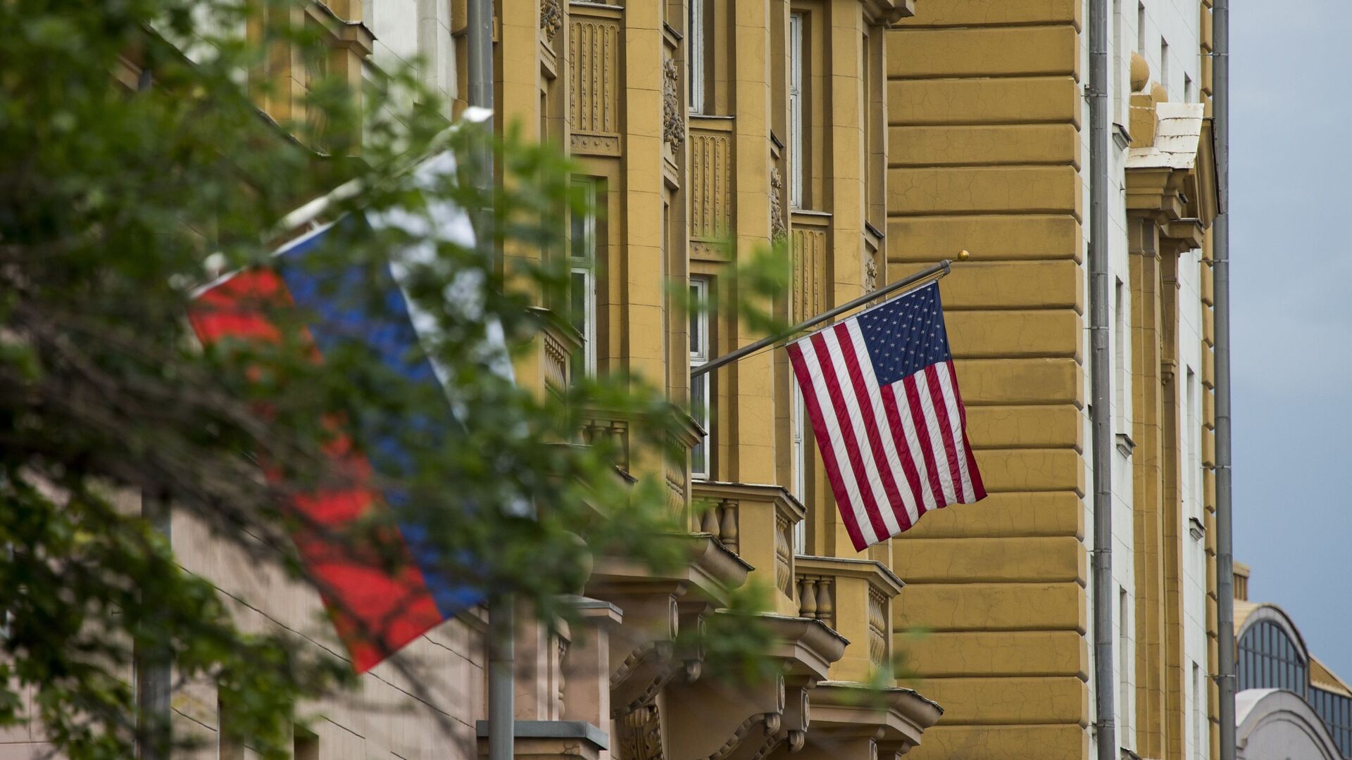 Посольство США в Москве  - Sputnik Moldova-România, 1920, 08.10.2021