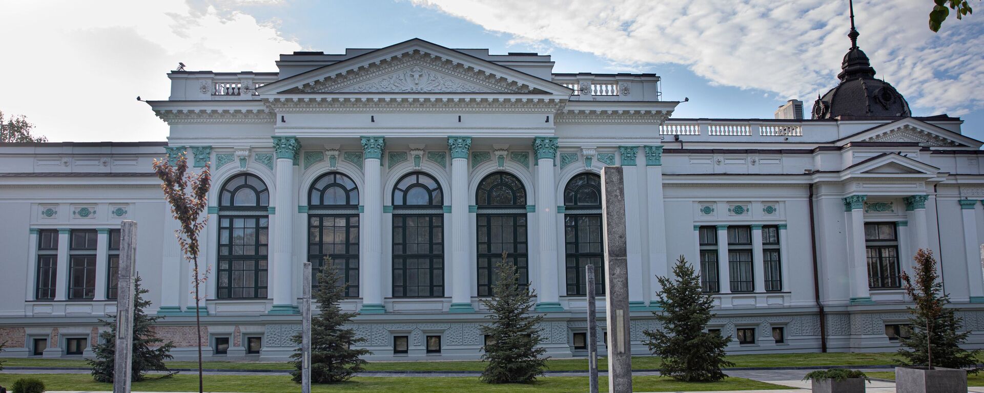 Кишинев. Бывшее здание городского банка. Сегодня - Органный зал - Sputnik Молдова, 1920, 23.05.2021