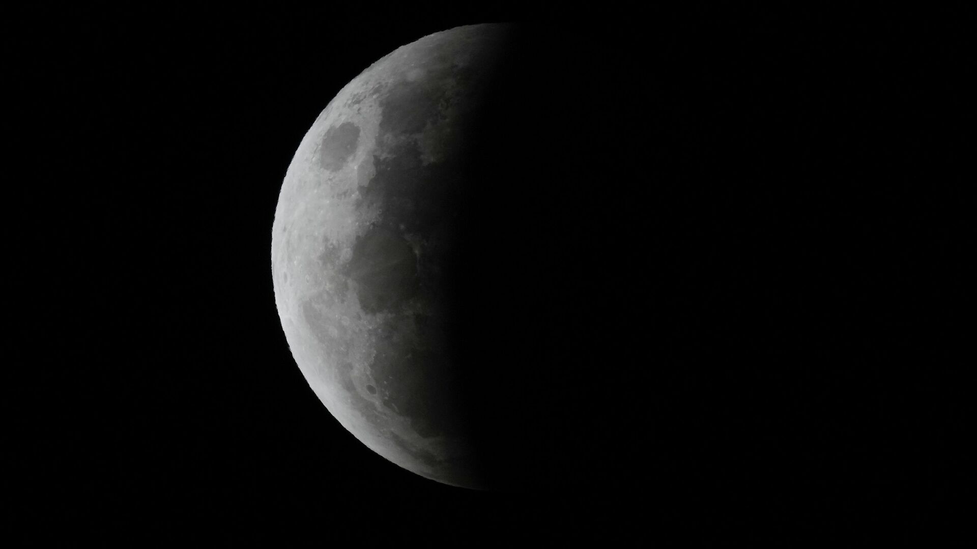 Лунное затмение над Австралией  - Sputnik Moldova-România, 1920, 08.10.2021