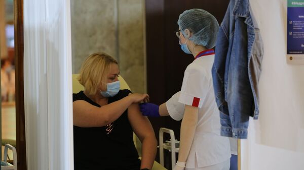 Марафон вакцинации во Дворце республики - Sputnik Moldova