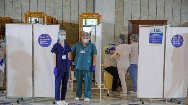 Maraton de vaccinare la Palatul Republicii  - Sputnik Moldova