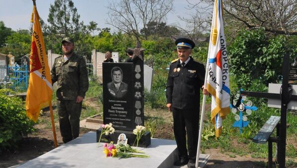 В городе Слободзея открыли памятник Ивану Пальчикову, который был участником водружения Знамени Победы над Рейхстагом - Sputnik Молдова