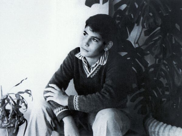 Премьер-министр Израиля Беньямин Нетаньяху в подростковом возрасте, 1964 год. - Sputnik Молдова