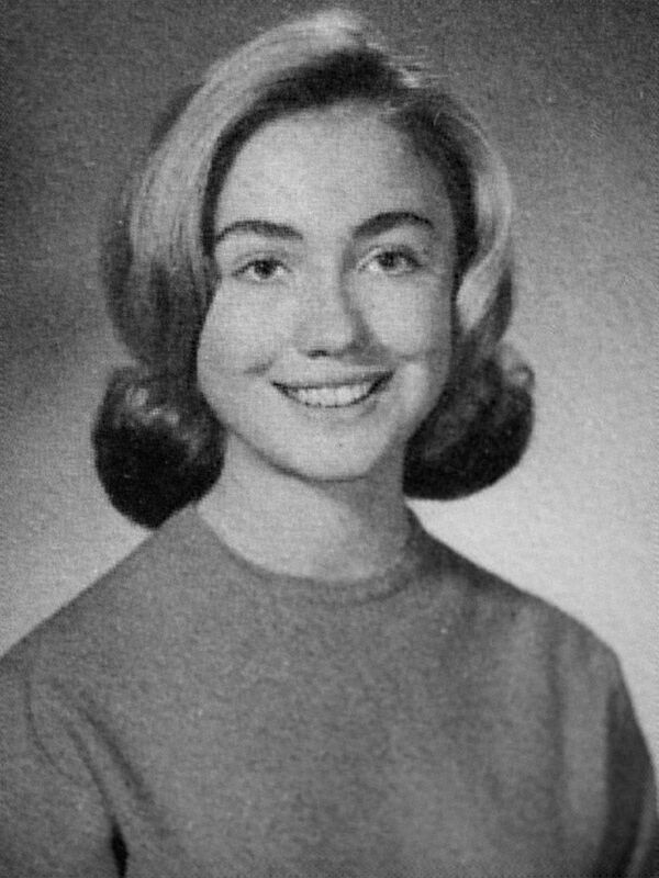 Фотография Хиллари Клинтон в школьном альбоме, 1965 год. - Sputnik Молдова