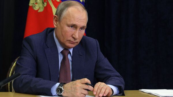 Президент РФ В. Путин провел встречу с руководством Единой России - Sputnik Молдова