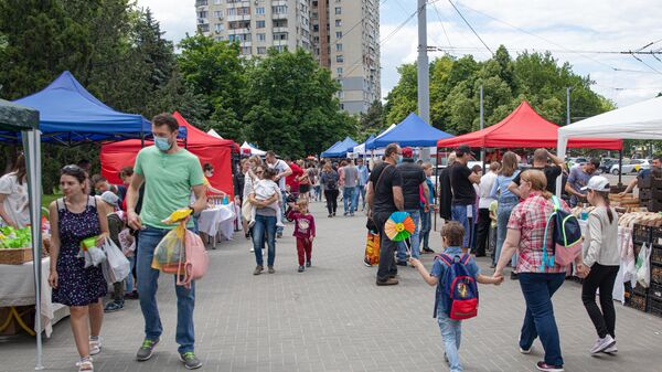 Târgul producătorilor locali ”Cămara Fest” la Chișinău - Sputnik Молдова