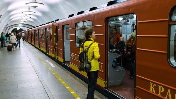 Trenul Săgeata Roșie - Sputnik Moldova-România