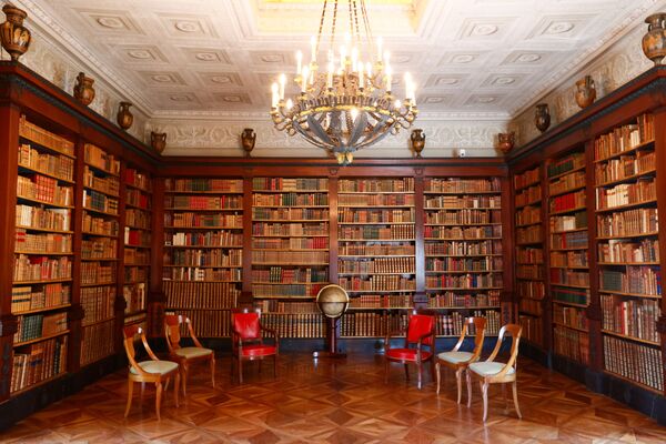 Biblioteca din Villa La Grange din Geneva - Sputnik Moldova