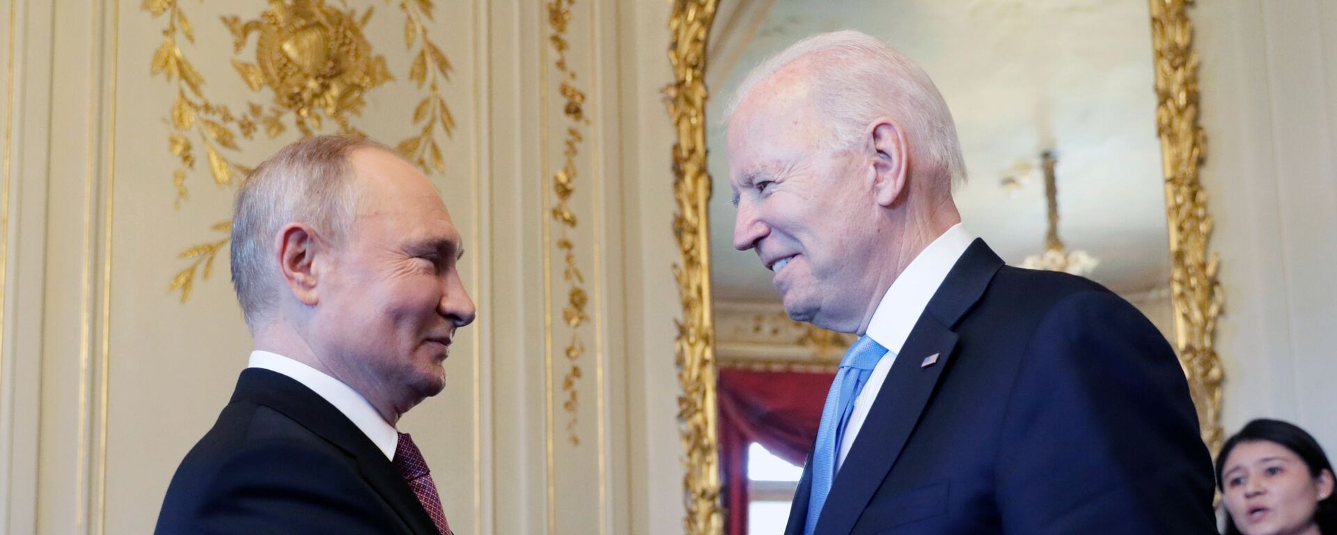 ladimir Putin și Joe Biden  - Sputnik Moldova, 1920, 13.02.2022