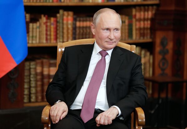 16 iunie 2021. Președintele rus Vladimir Putin în timpul  întâlnirii cu președintele SUA Joe Biden la Geneva la Villa La Grange. - Sputnik Moldova-România