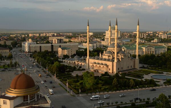 Вид на центральную мечеть «Сердце Чечни» имени Ахмата Кадырова в Грозном. - Sputnik Молдова